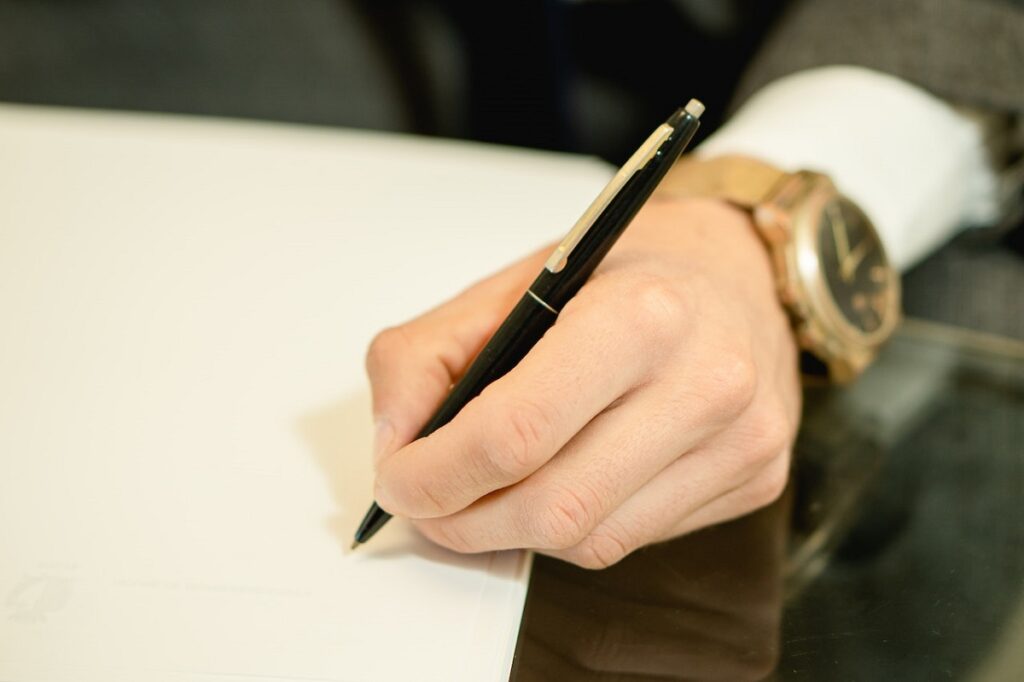 Surat Perjanjian Kontrak Kerja Terdiri dari Beberapa Jenis